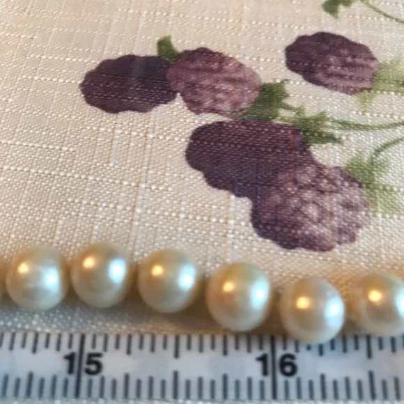 MACYS- AUTHENTIC MATCHED PEARLS, GOLD BEAD SPACERS AND FACETED CRYSTAL NECKLACE - Picture 16 of 16